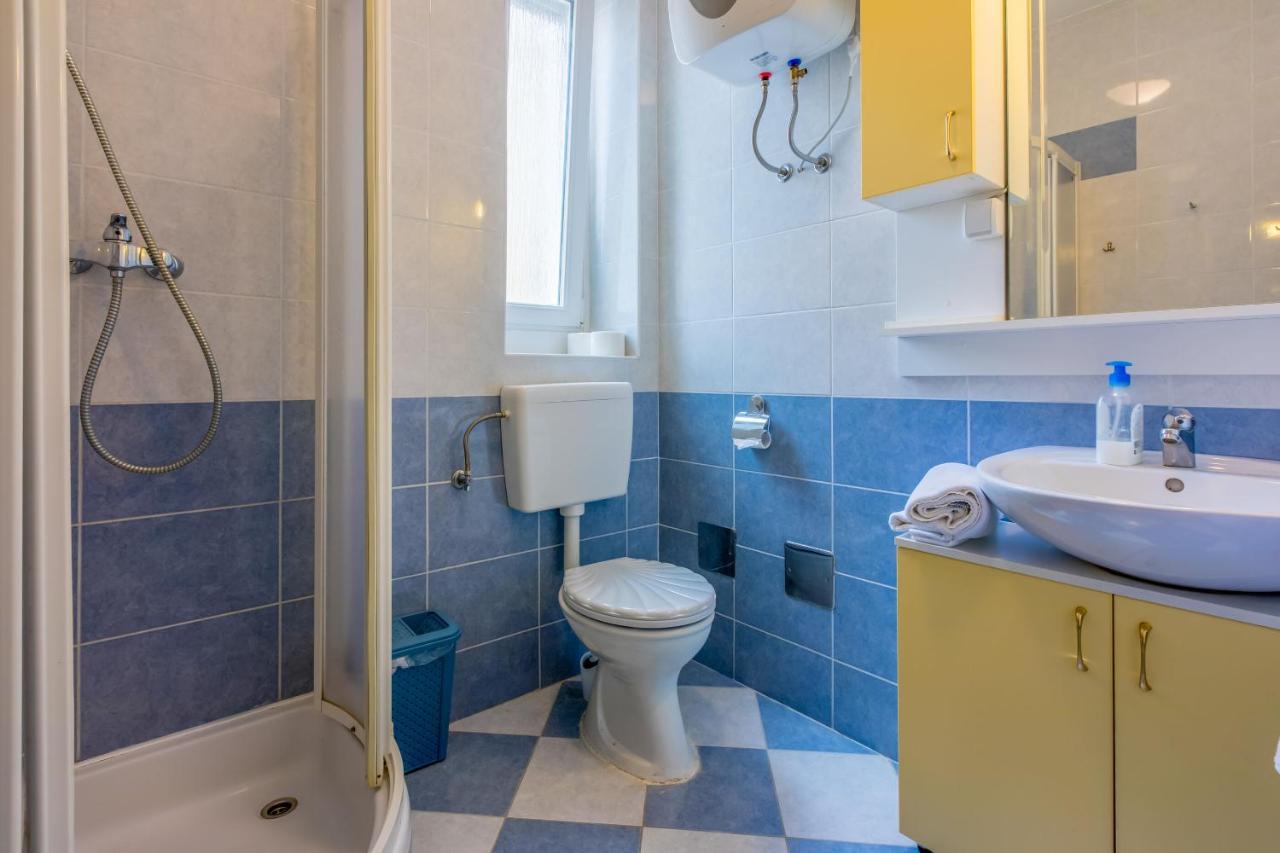 Apartment Laura Crikvenica Zewnętrze zdjęcie